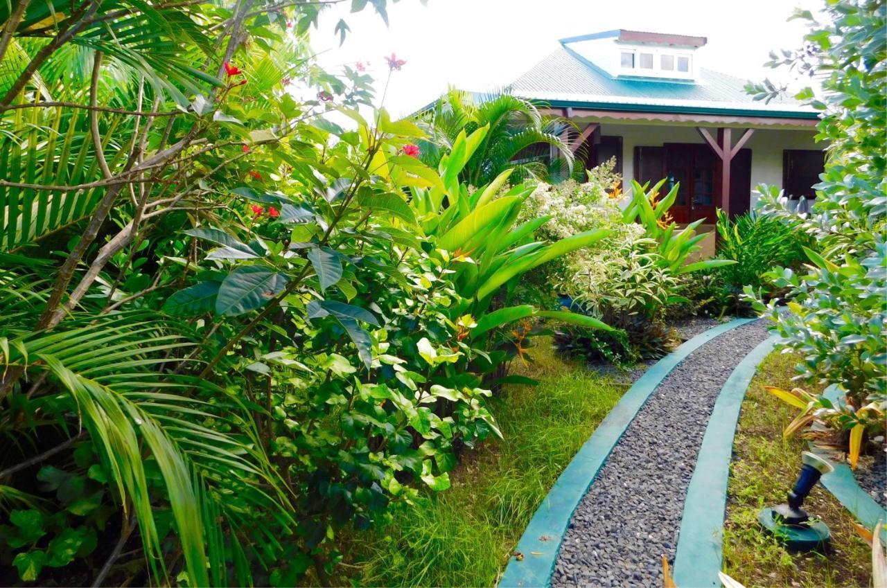 Titalee Lodge 3 Villas Autour D'Une Piscine Saint-Francois  Luaran gambar